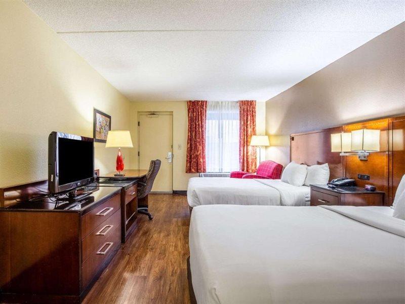 Econo Lodge Naval Station Norfolk Extérieur photo