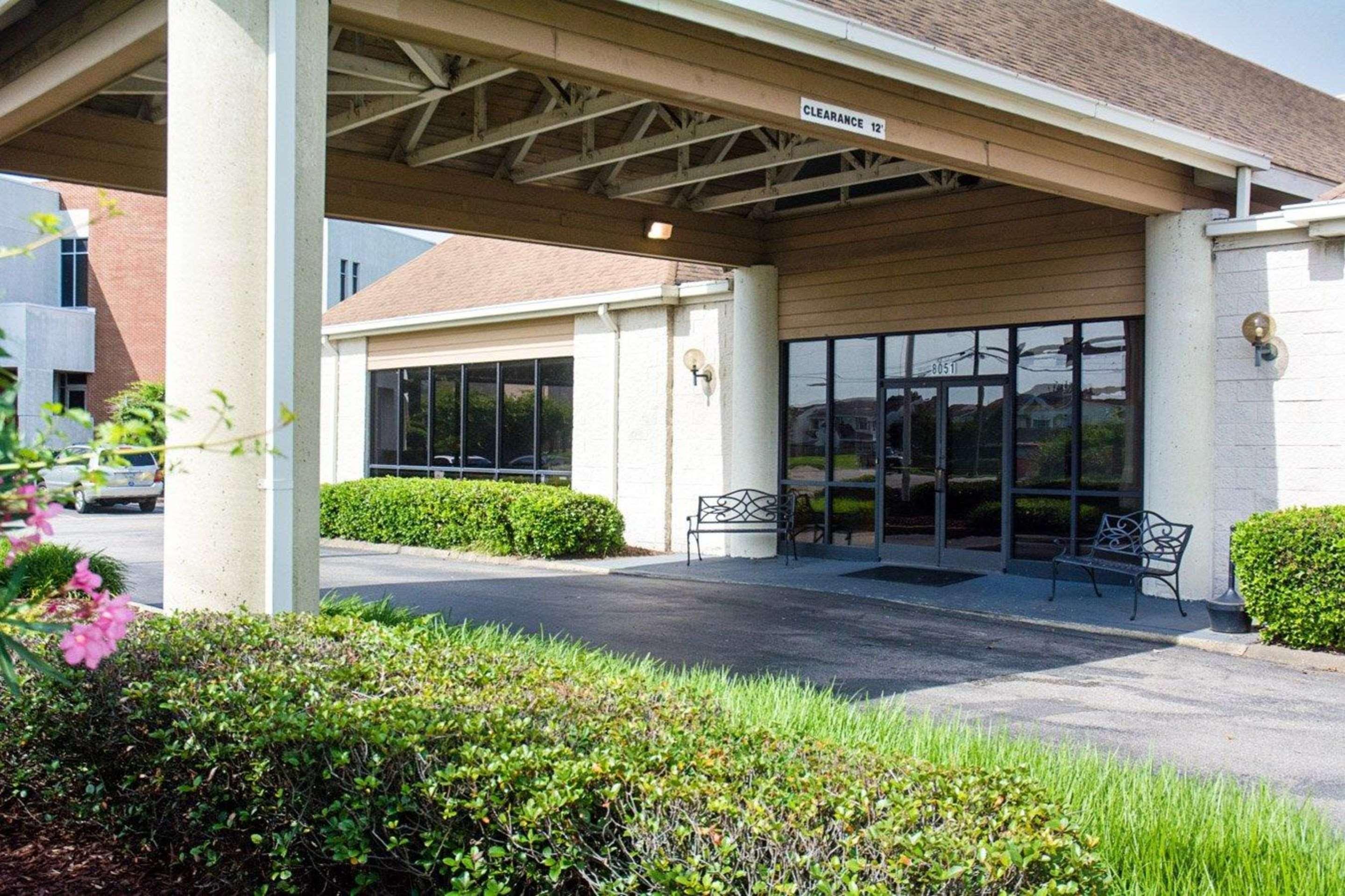 Econo Lodge Naval Station Norfolk Extérieur photo