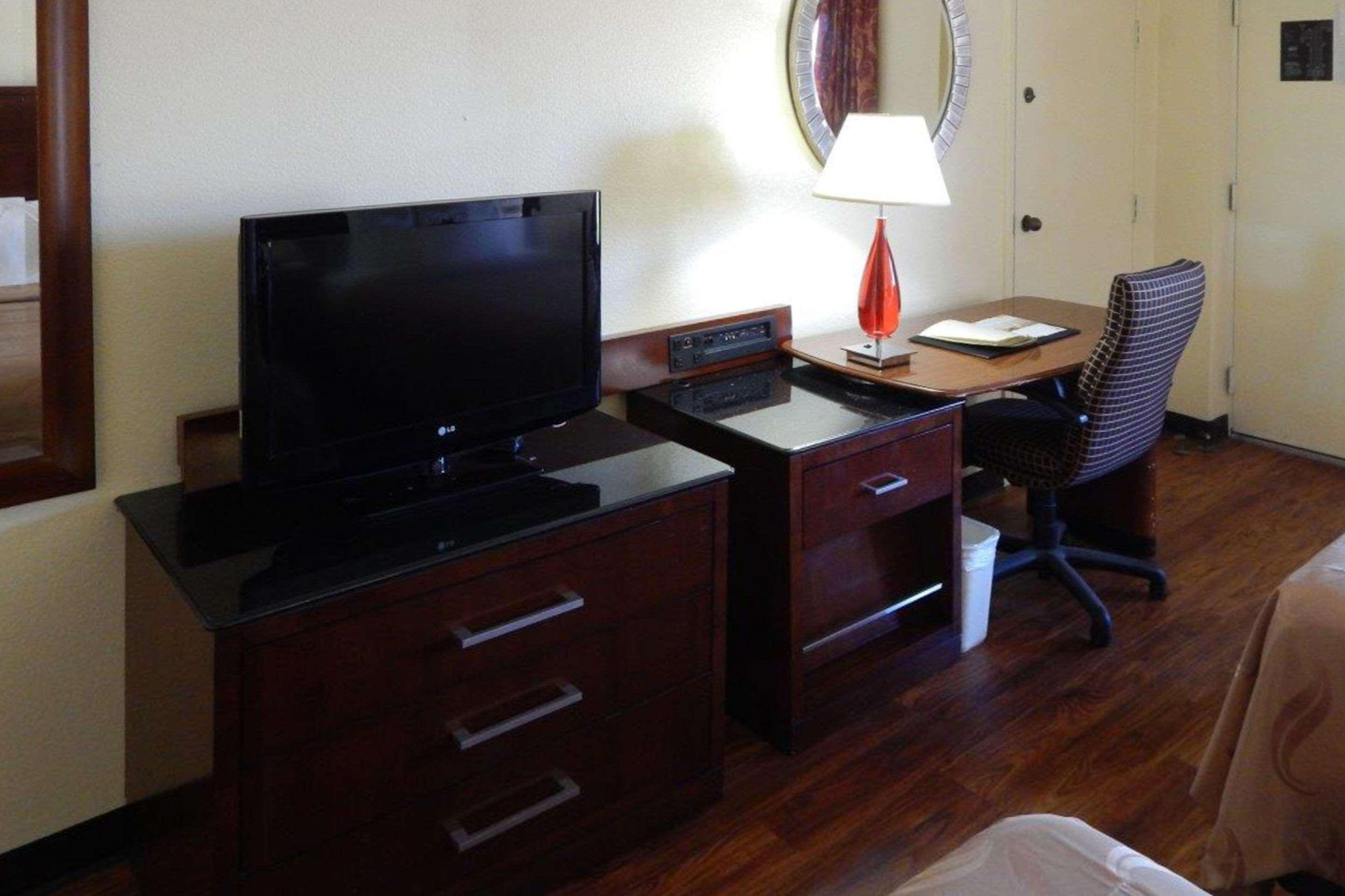 Econo Lodge Naval Station Norfolk Extérieur photo