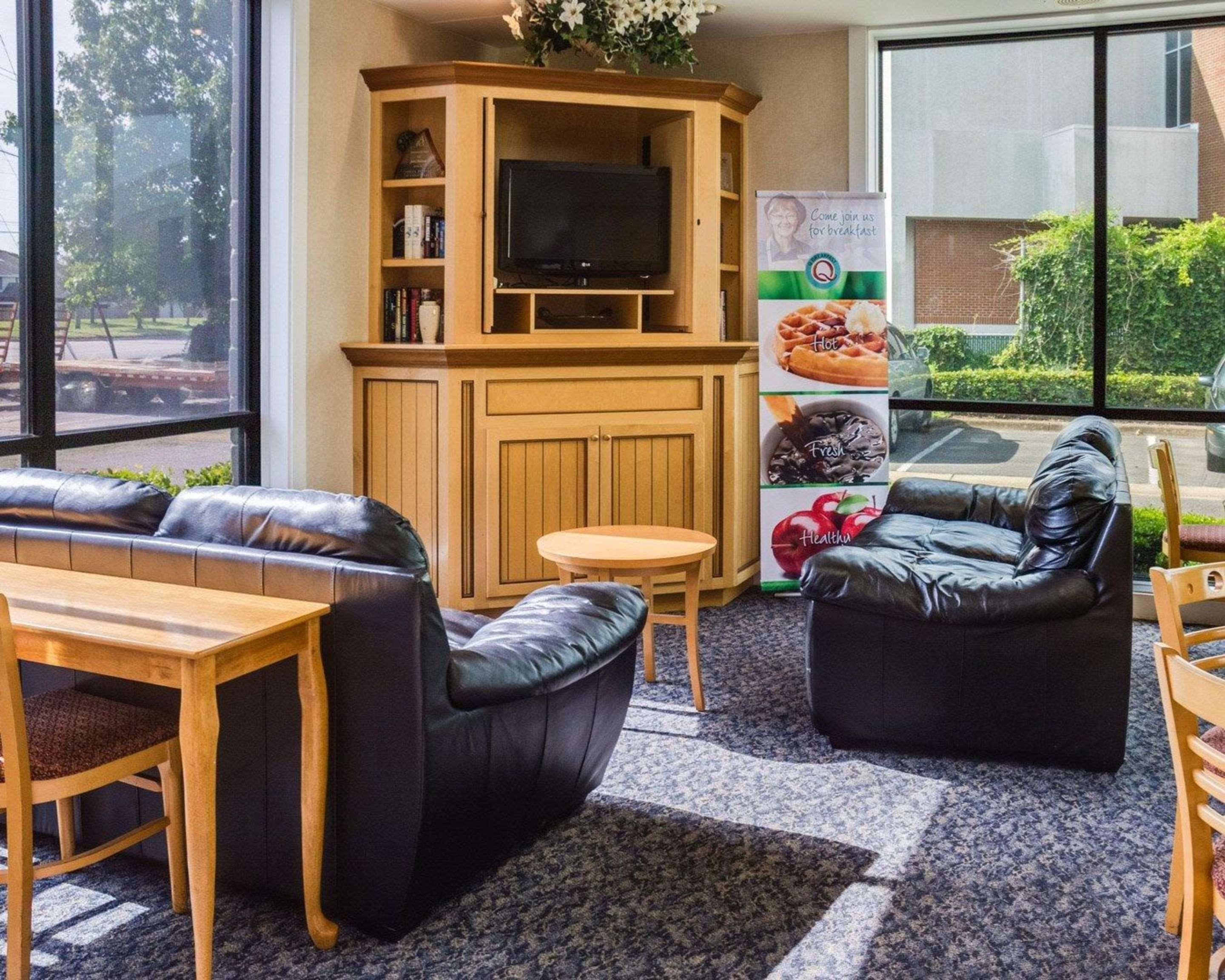 Econo Lodge Naval Station Norfolk Extérieur photo