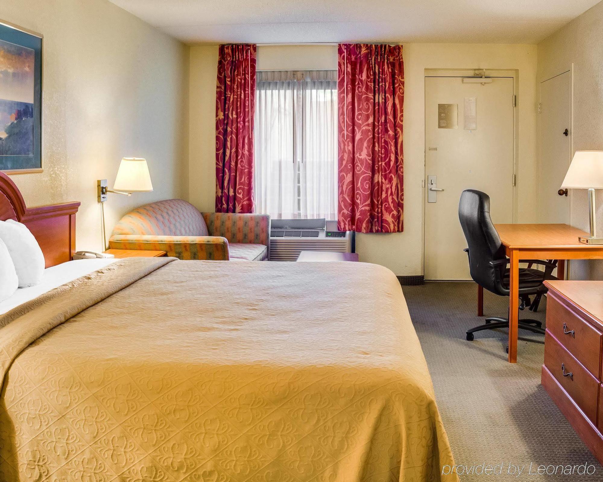 Econo Lodge Naval Station Norfolk Extérieur photo